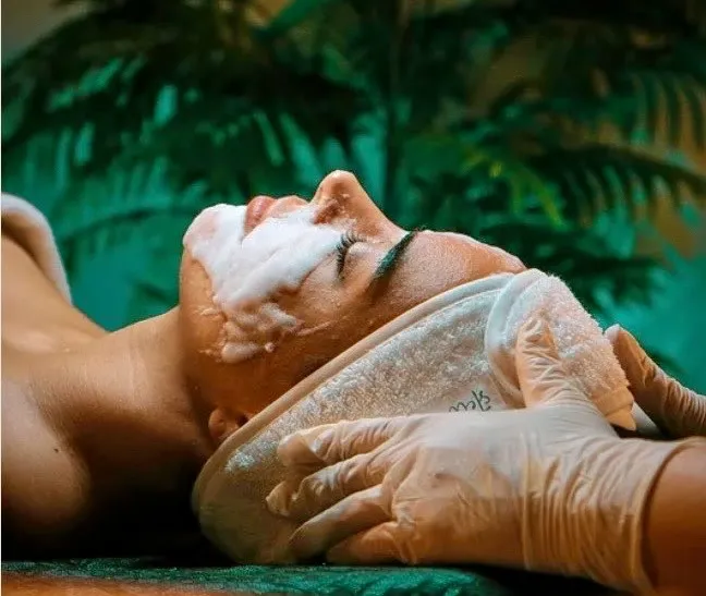 Soins du visage à l'Institut Petrossian